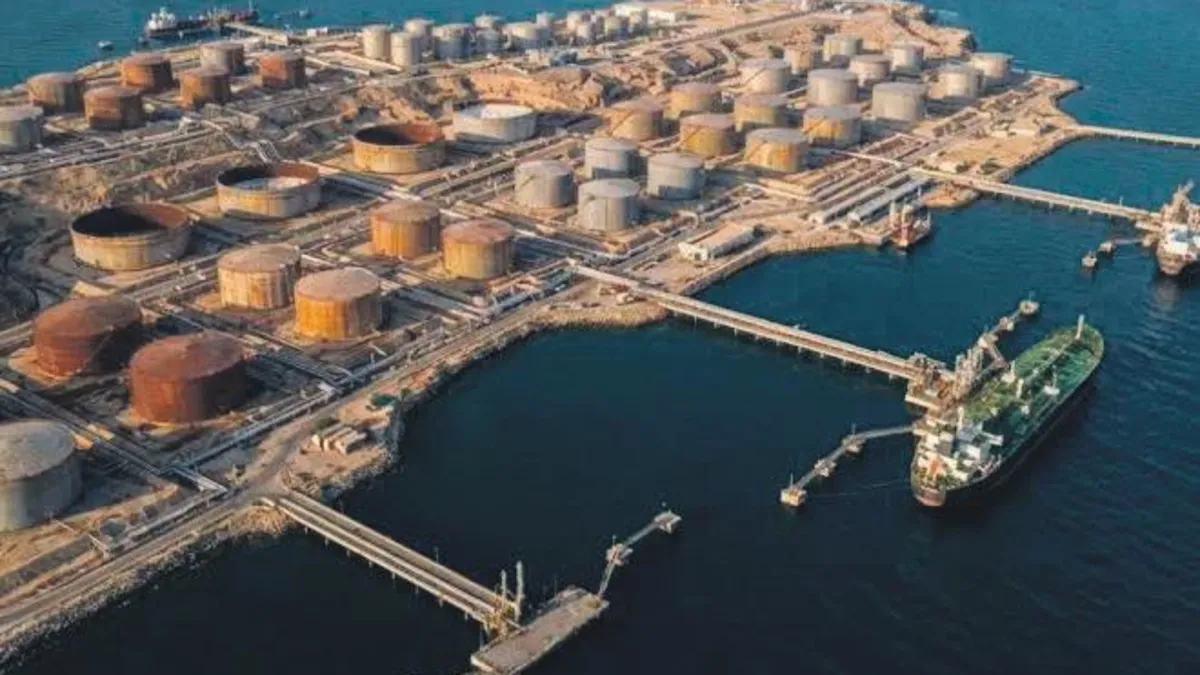 İran'ın petrol damarına füze saldırısı: Hark Adası'nda tanker vuruldu