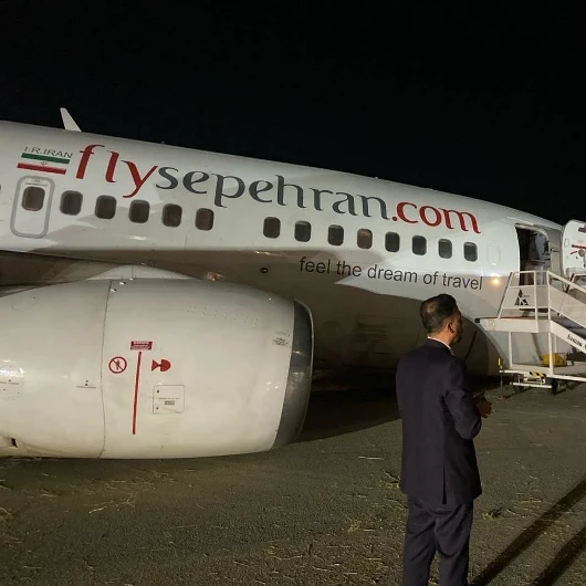 İran'da Yolcu Uçağı Pistten Çıktı: Tahliye Sorunsuz Tamamlandı