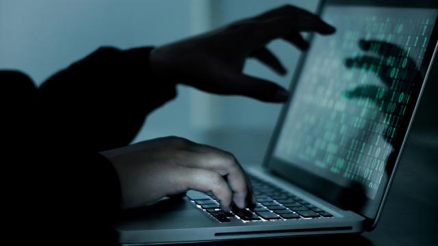 İranlı hackerlar İngiltere elektrik şebekesine saldırdı
