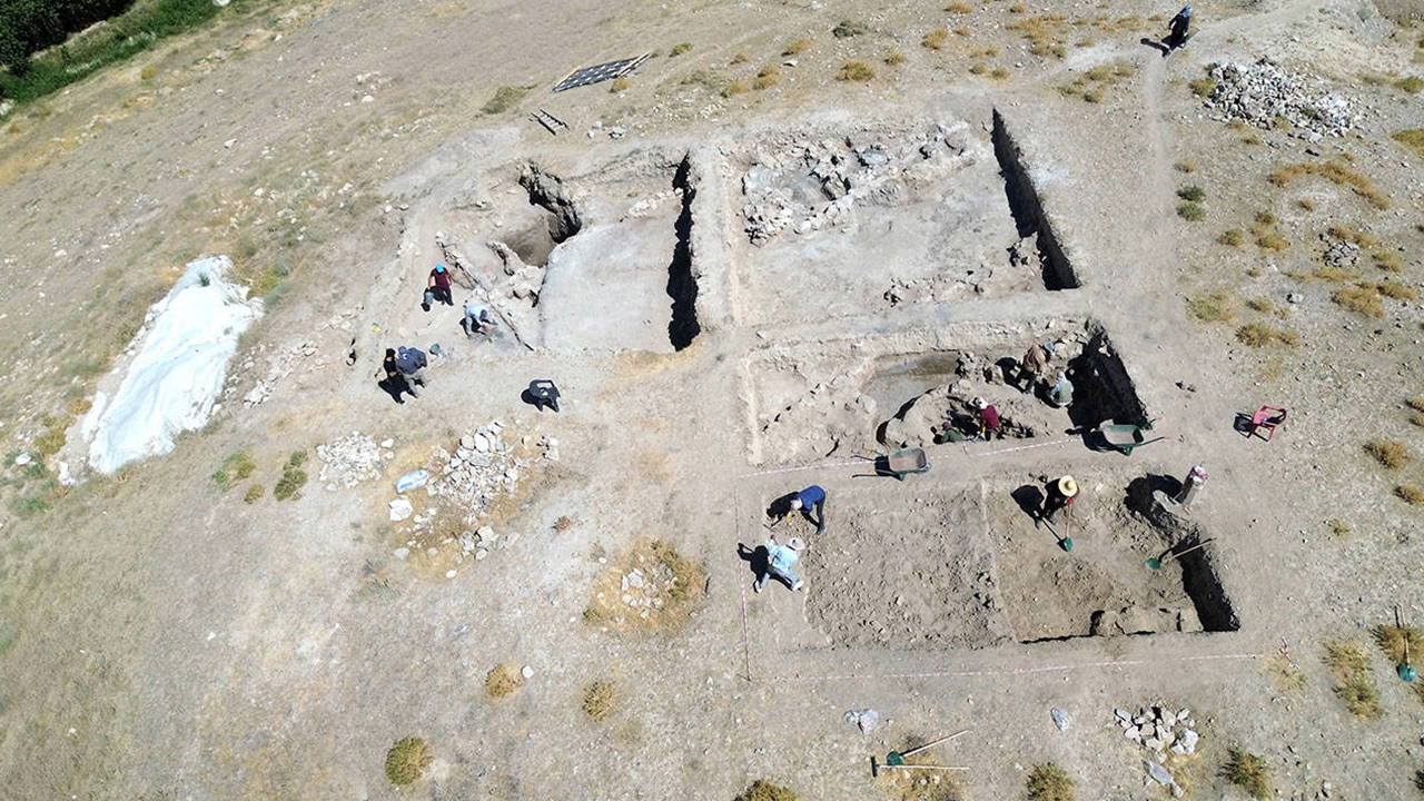 İremir Höyüğü'nde Urartu Öncesi İzler Gün Yüzünde