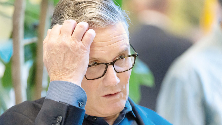 İşçi Partisi'nde liderlik krizi: Starmer'e 'git' baskısı büyüyor