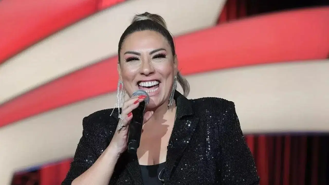 Işın Karaca'dan zayıflama eleştirilerine zehir zemberek yanıt: 'Kınayın beni, başınıza gelsin