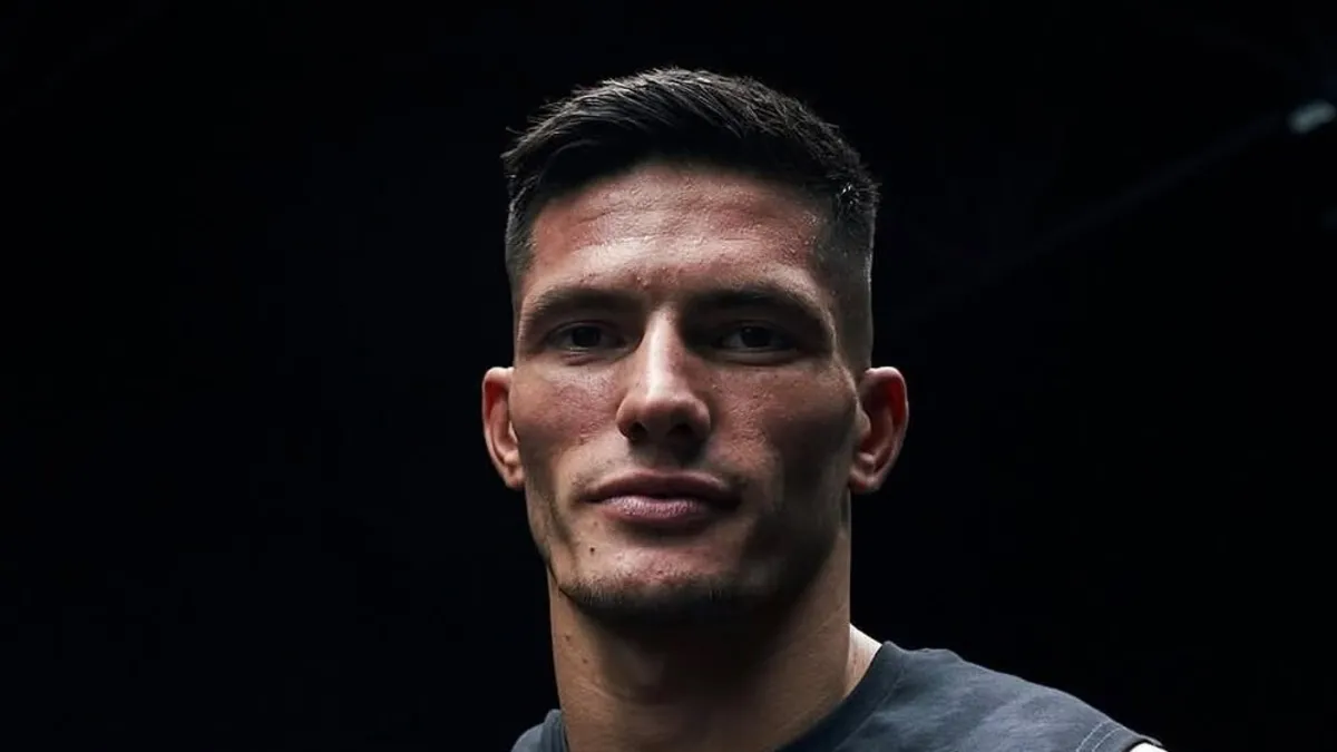 Islam Dulatov, UFC'de Türk Pasaportuyla Dövüşecek