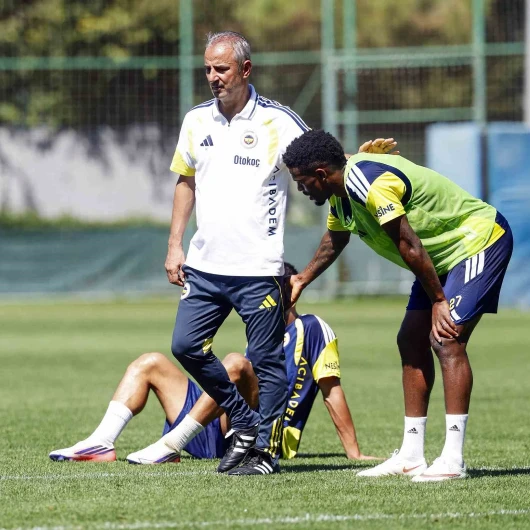 İsmail Kartal Göreve Döndü: Fenerbahçe'de İstifa Krizi Çözüldü
