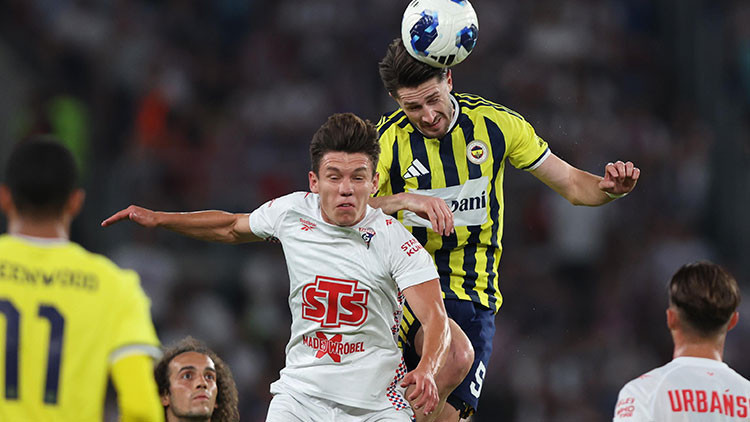 İsmail Yüksek Fenerbahçe'de kalıyor