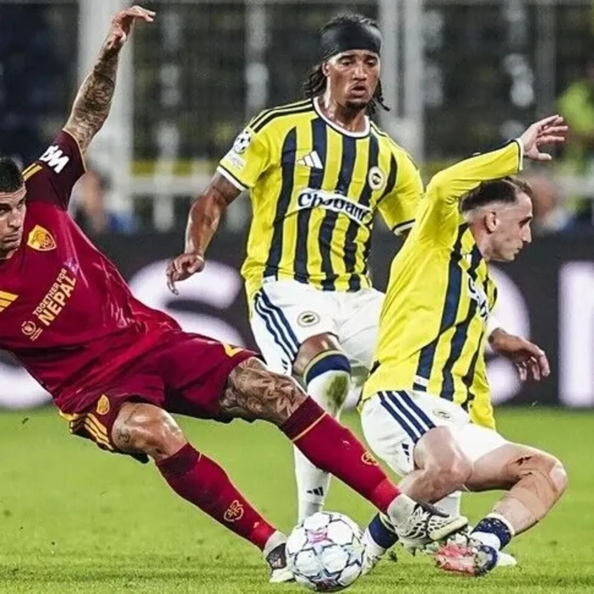 İsmail Yüksek, Fenerbahçe-Roma maçında 6 top kapmayla öne çıktı
