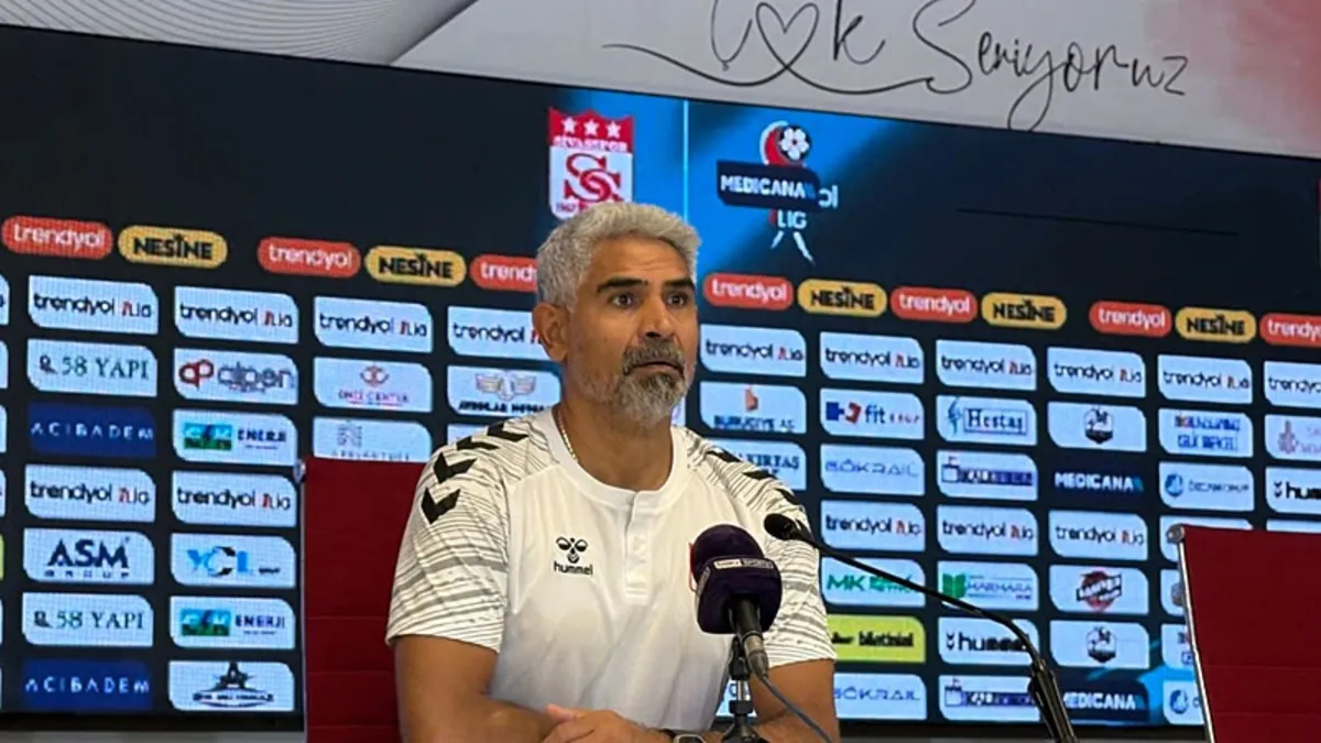 İsmet Taşdemir: "Sahanın en kötüsü hakemdi