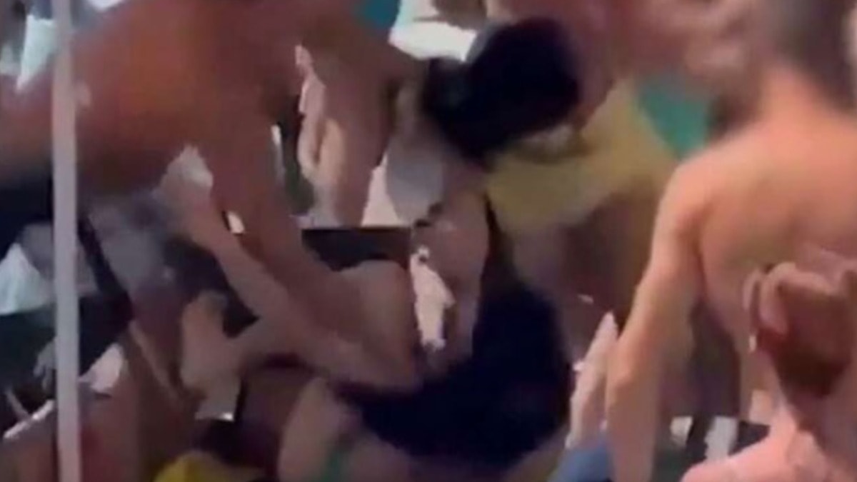 İspanya'da İngiliz kıza plaj dayağı: 13 yaşındaki çocuğa şezlong kavgasında saldırı