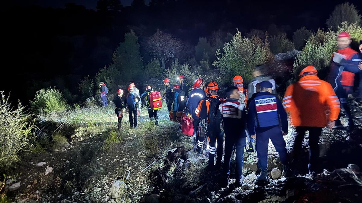Isparta'da Eğitim Tatbikatında Kaybolan Ekipten Acı 1 Ölü, 13 Kayıp