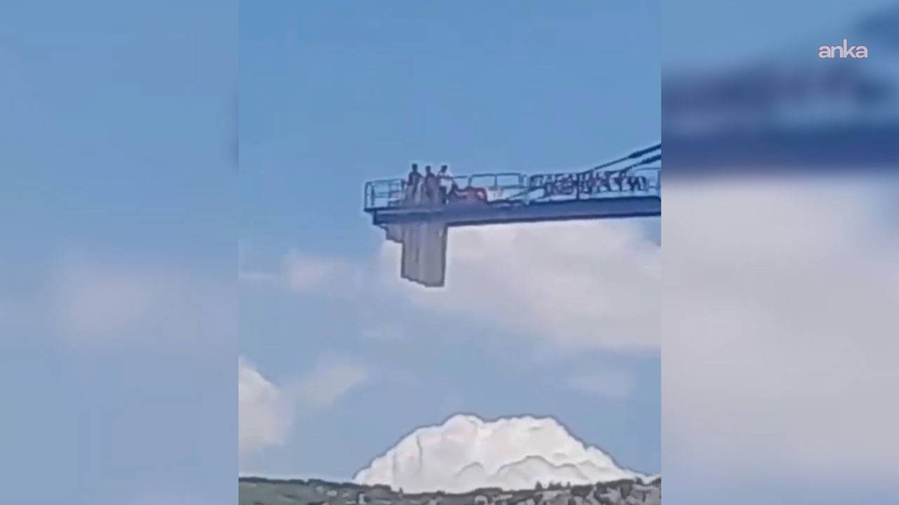 Isparta'da ücretini alamayan işçilerden kule vinç eylemi