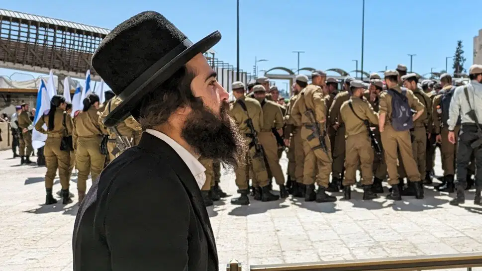 İsrail'de askerlik krizi: Haredilere muafiyet orduyu vurdu