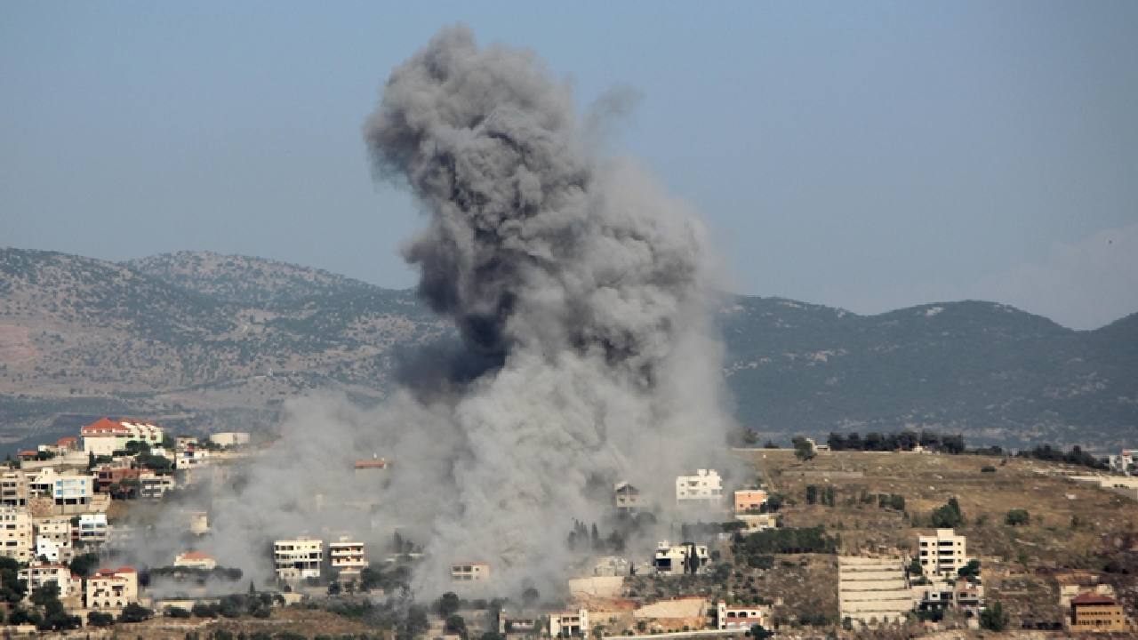İsrail bombardımanı Lübnan'ın güneyinde devam ediyor