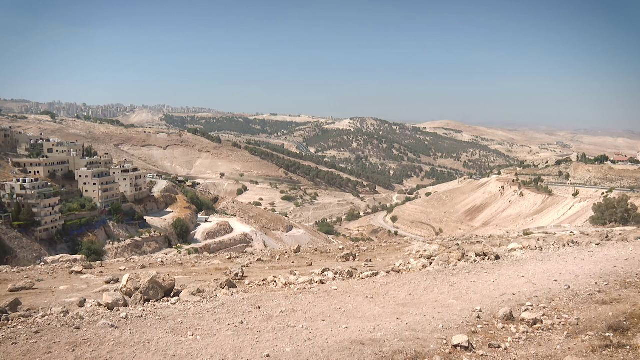 İsrail, Doğu Kudüs'ü kuşatmak için 13 yeni yerleşime onay verdi