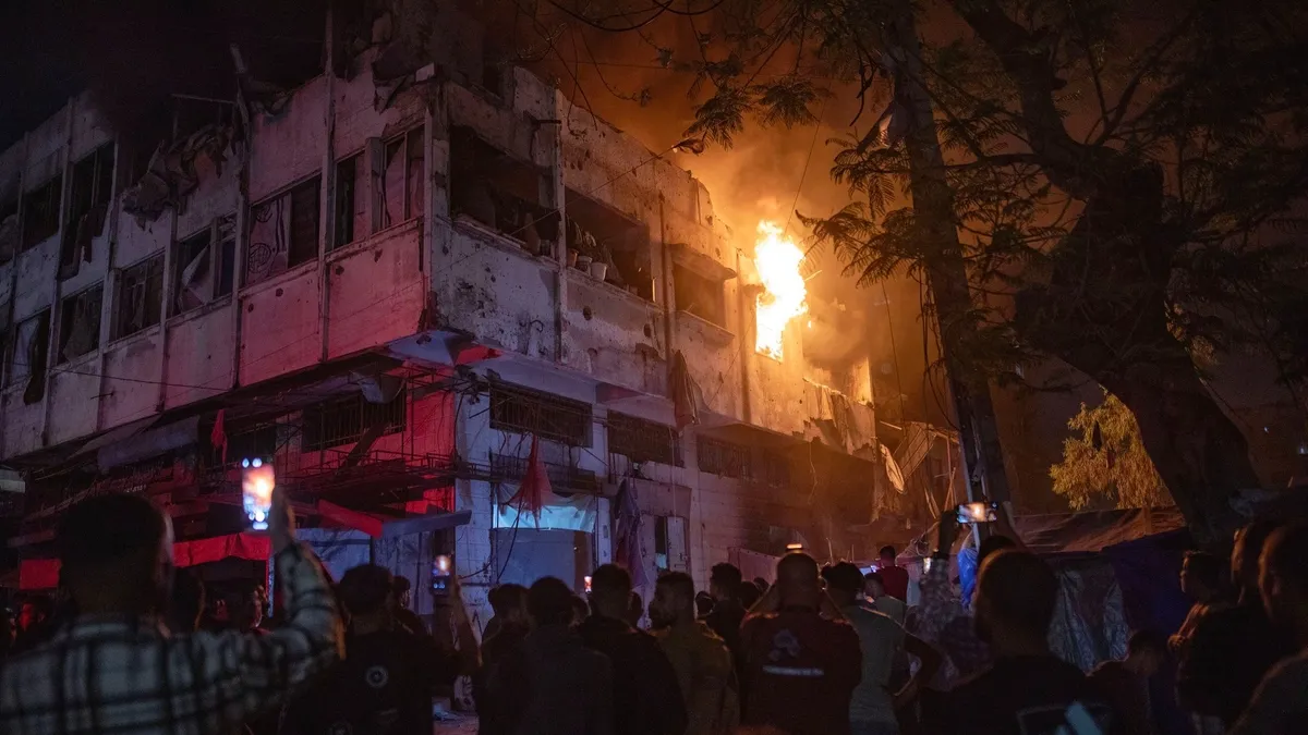 İsrail'in Gazze'deki Bayram Katliamı: 8 Filistinli Hayatını Kaybetti