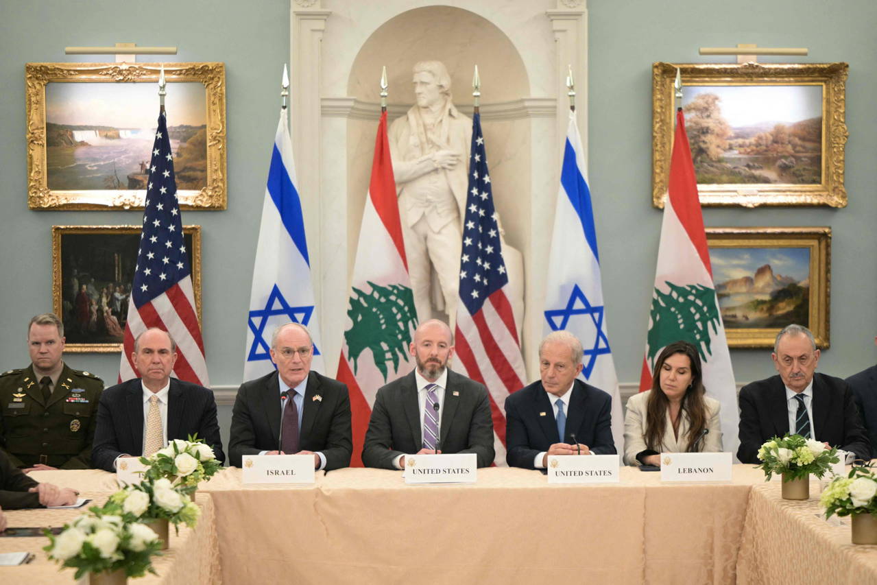 İsrail ve Lübnan ateşkes anlaştı, Trump İran için hafta sonu sinyali verdi