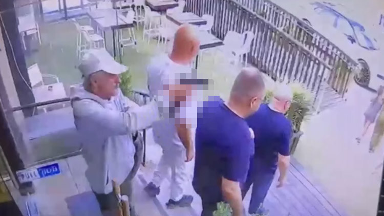İsrail'de Mafya Lideri Benzin İstasyonunda Silahlı Saldırıyla Öldürüldü