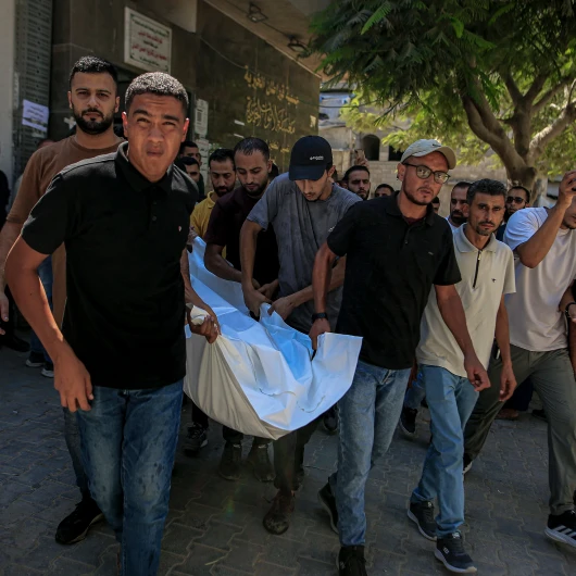 İsrail Saldırısında Hayatını Kaybeden Filistinli Mahmud Ebu Nada Toprağa Verildi
