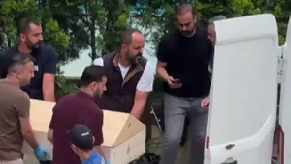 İstanbul Çekmeköy'de Boşanmış Çiftin Cansız Bedenleri Bulundu
