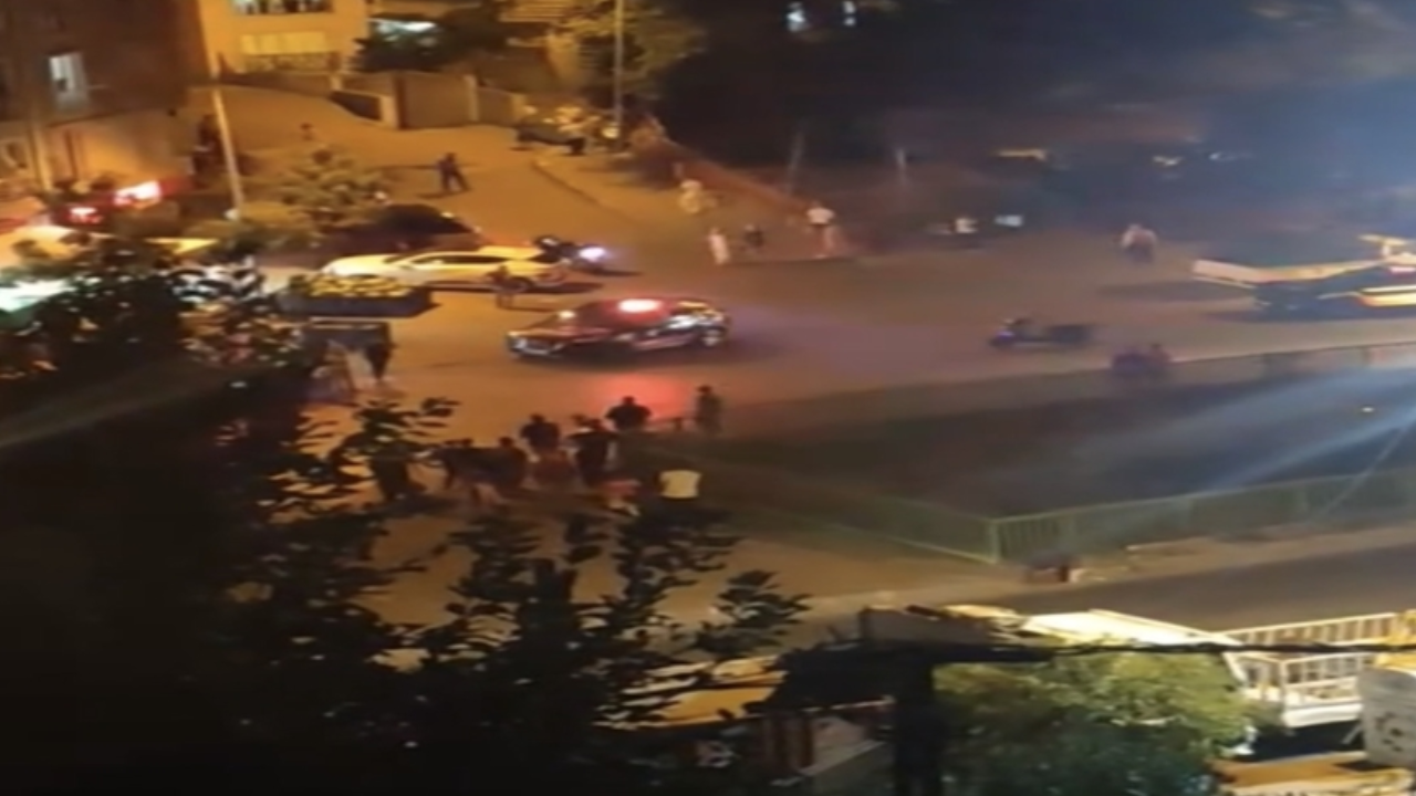 İstanbul'da Çöp Atma Tartışması Kanlı Bitti! 14 Yaşındaki Çocuk Kadının Burnunu Kırdı