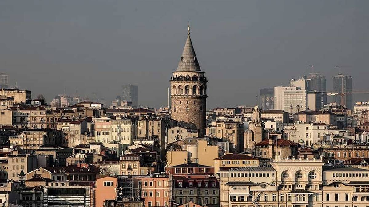İstanbul'da Çarşamba Günü Hava Durumu: Afrika ve Arap Sıcakları Etkili Olacak