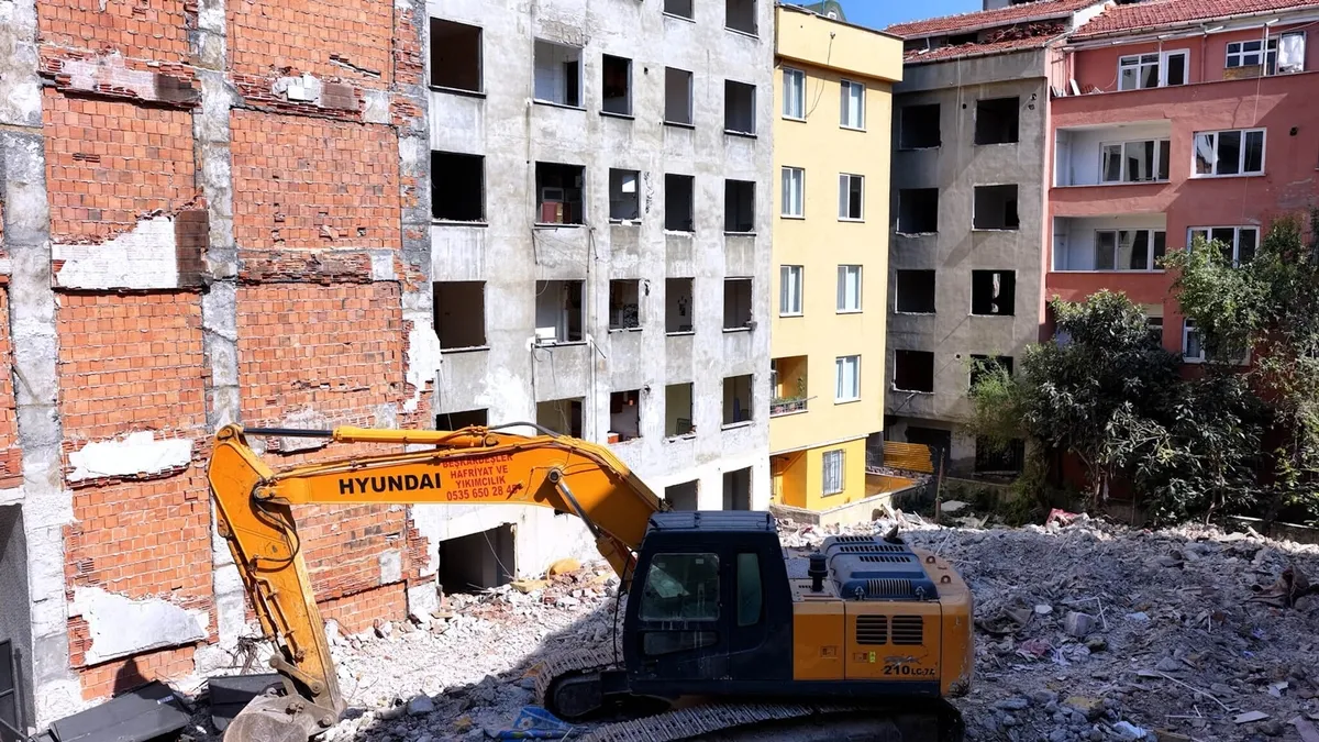 İstanbul'da Dönüşüm Hızlandı: 67 Bina Aynı Anda Yenileniyor