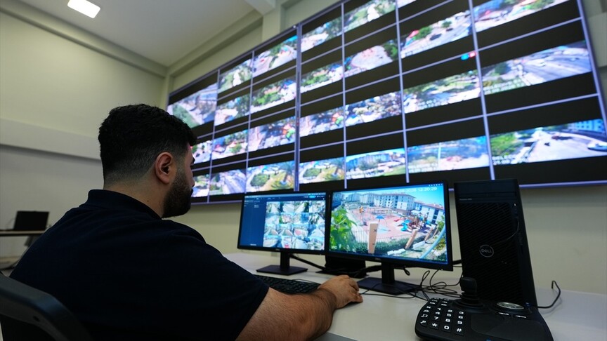 İstanbul Esenler'de 70 Okul Kameralarla İzleniyor