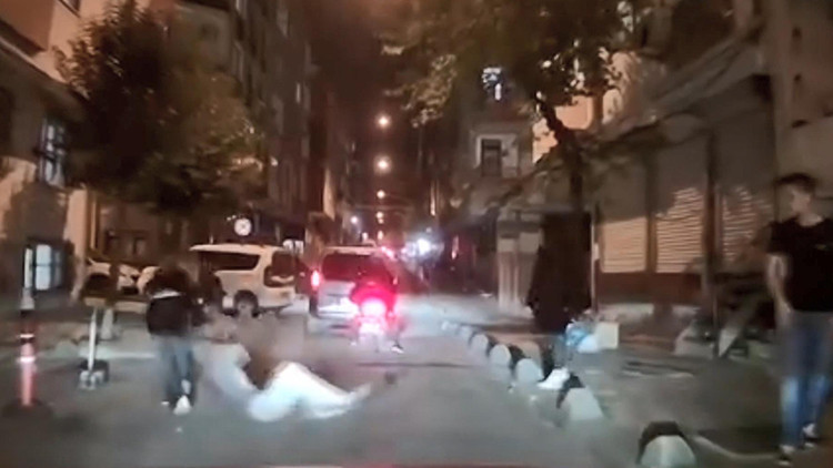 İstanbul Esenler'de Sokak Kavgası Kamerada