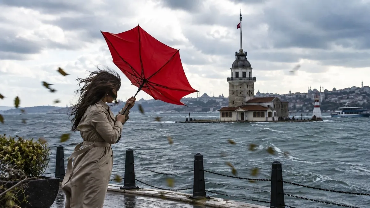 İstanbul'da Fırtına Uyarısı: 15 İlde Sarı Kodlu Alarm