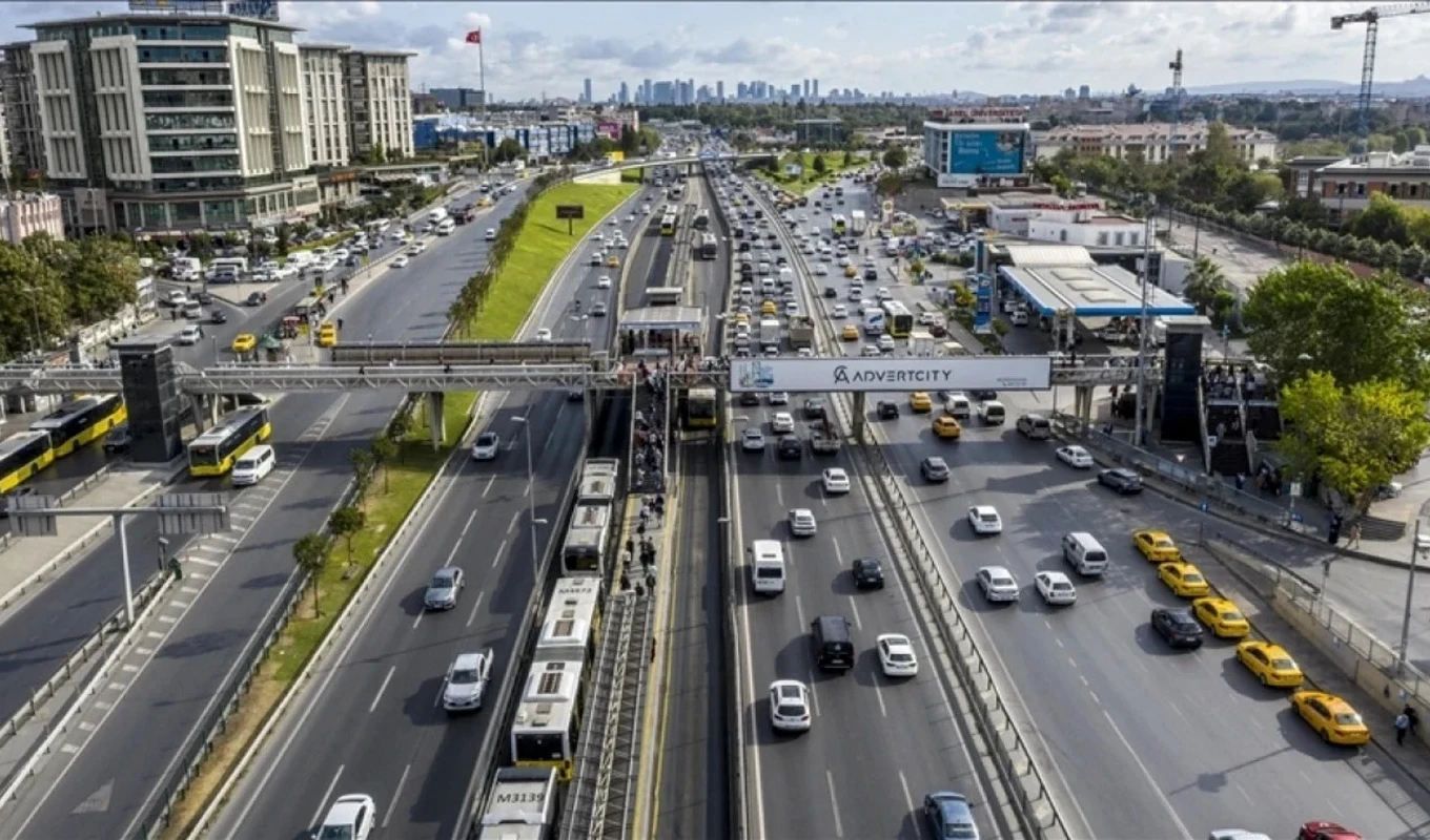 İstanbul'da Gece Maratonu: Bugün Bu Yollar Trafiğe Kapatılıyor