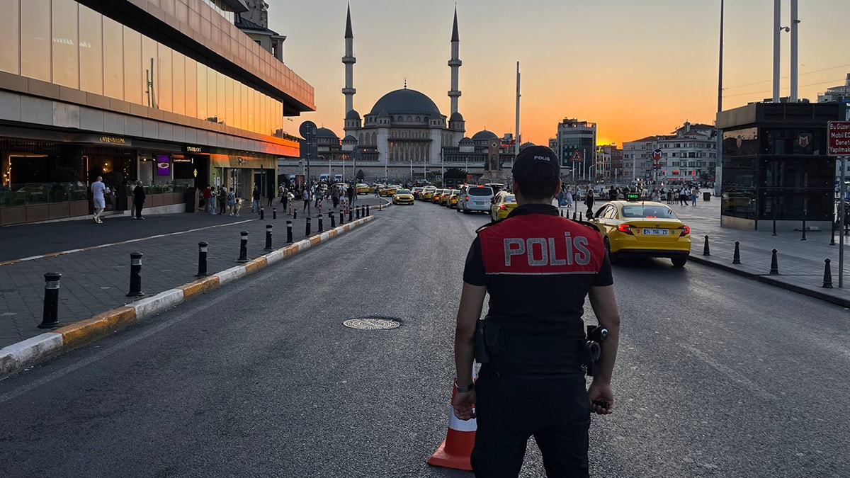 İstanbul'da dev güvenlik operasyonu: Kent genelinde teyakkuza geçildi