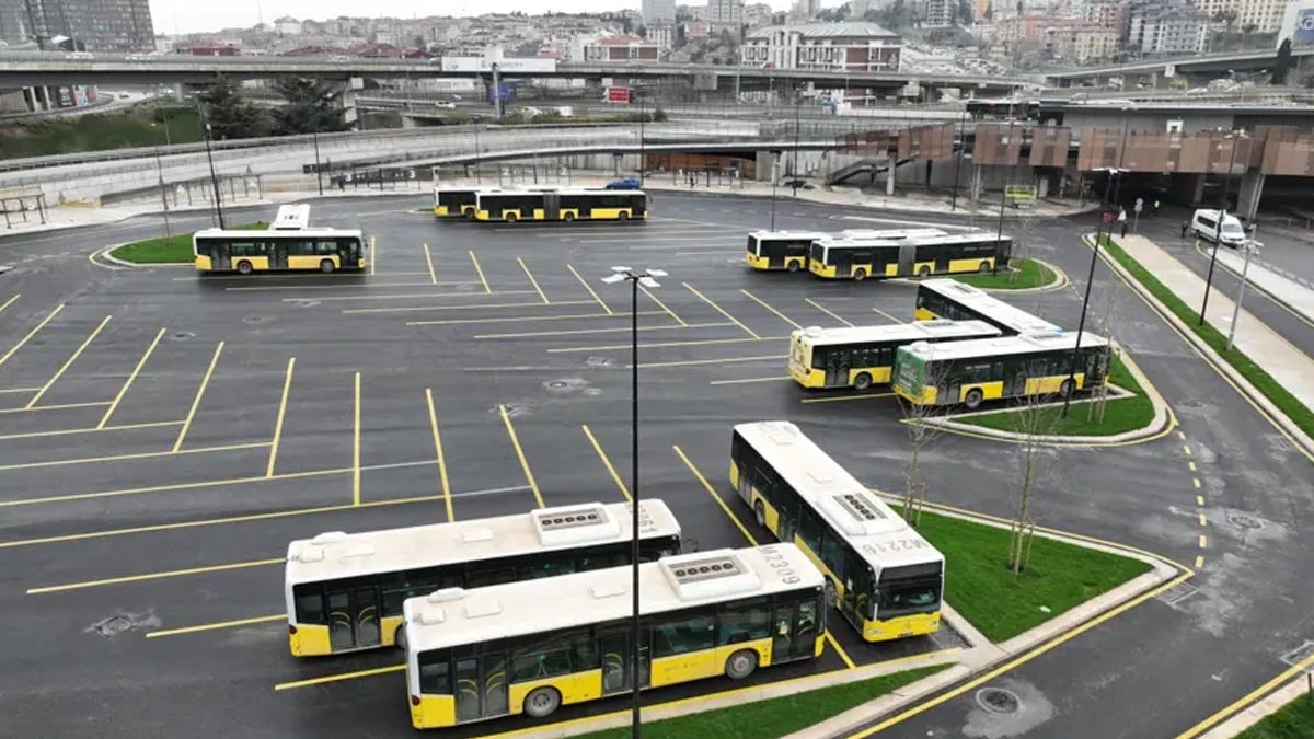 İstanbul'da İETT Seferlerinde Güzergah Değişikliği: Kadıköy Meydanı Yayalaştırma Projesi