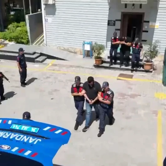 İstanbul'da Jandarmadan Dev Uyuşturucu Operasyonu: 257 Bin Hap Ele Geçirildi