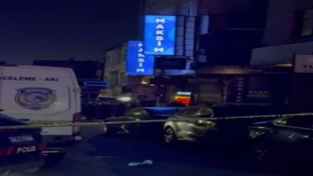 İstanbul Küçükçekmece'de silahlı çatışma: 1 polis, 2 sivil hayatını kaybetti