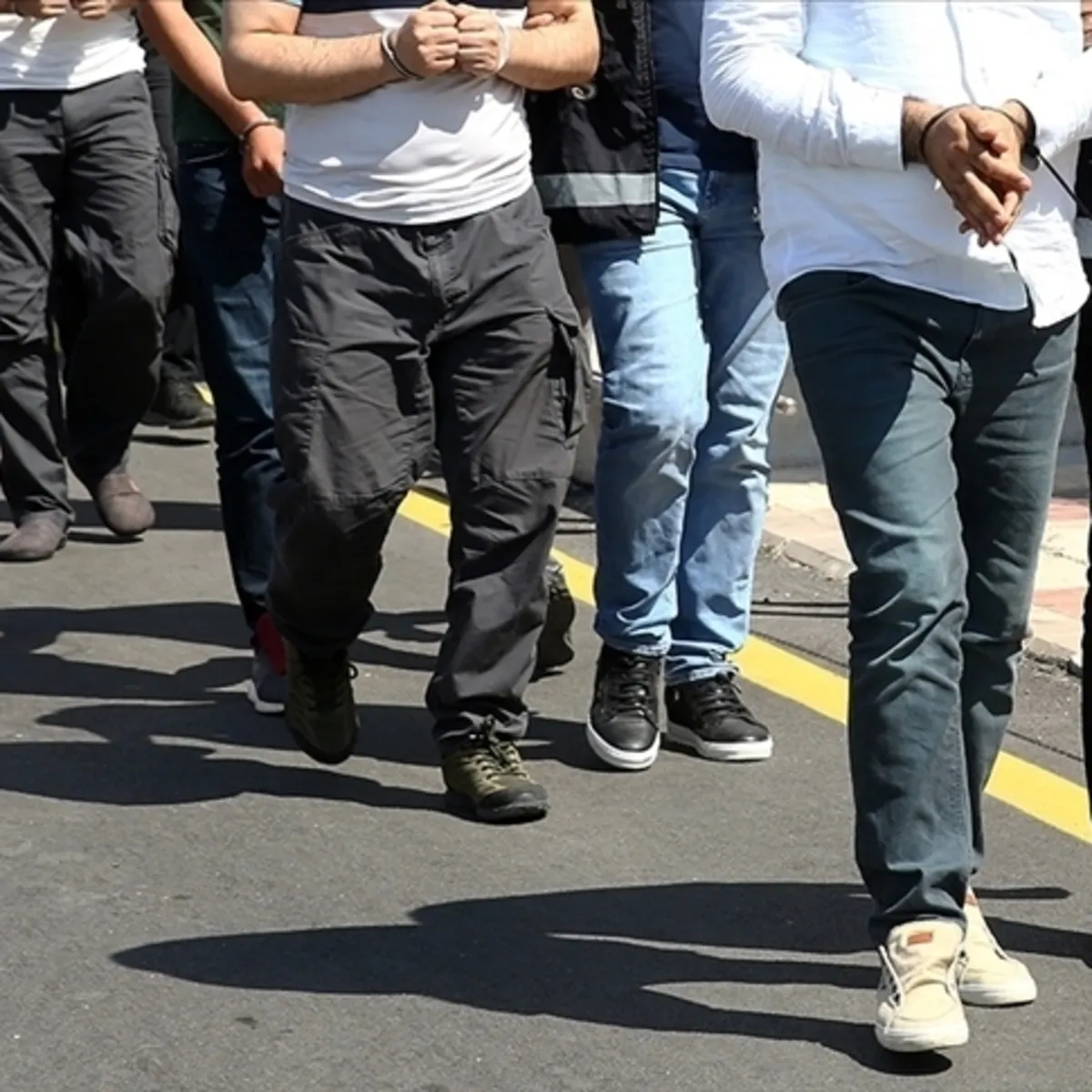 İstanbul merkezli 10 ilde 'Karacellatlar' suç örgütüne operasyon: 87 gözaltı kararı