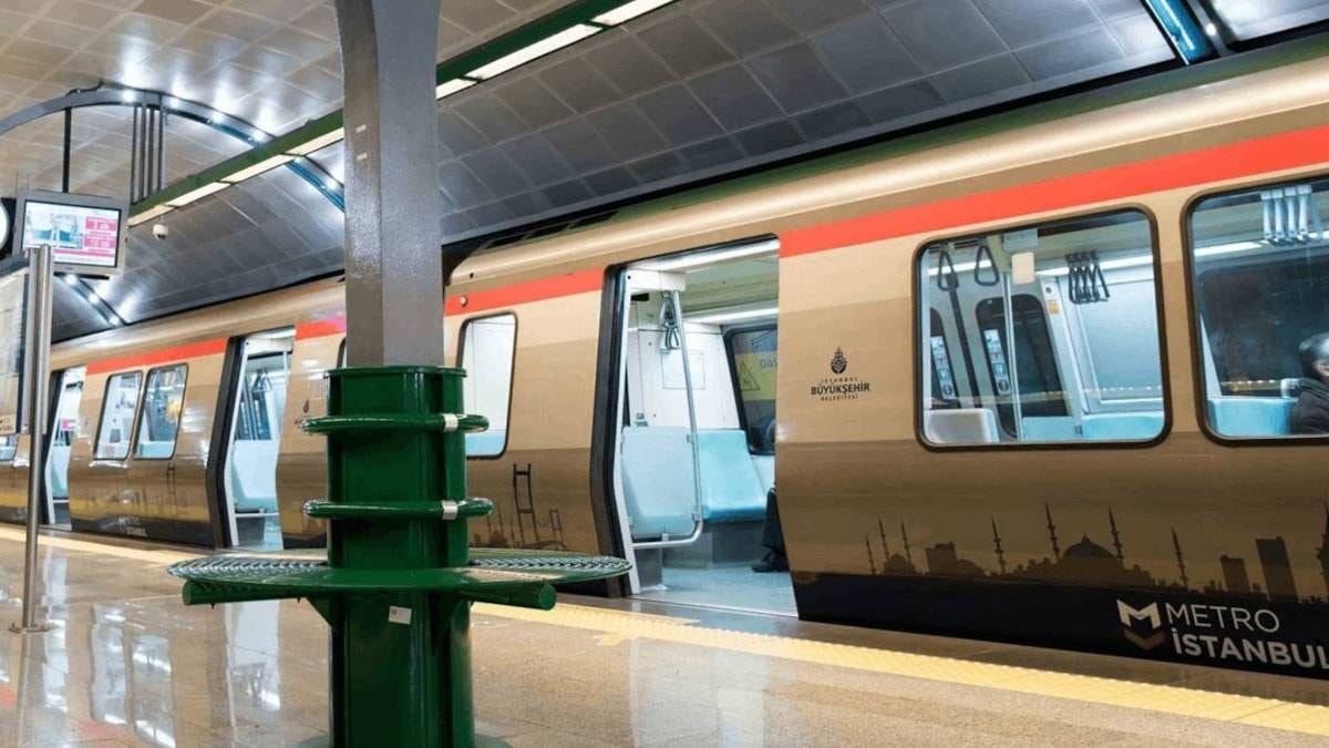 İstanbul Metrosunda İntihar Girişimi: Seferlerde Gecikme