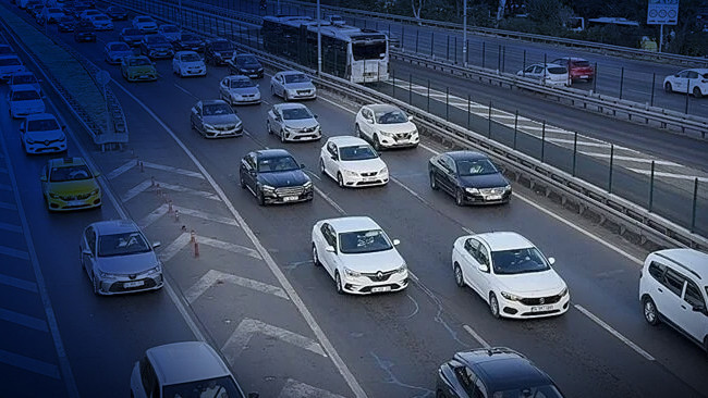 İstanbul'da Okula Uyum Haftası Trafiği Yoğunlaştırdı