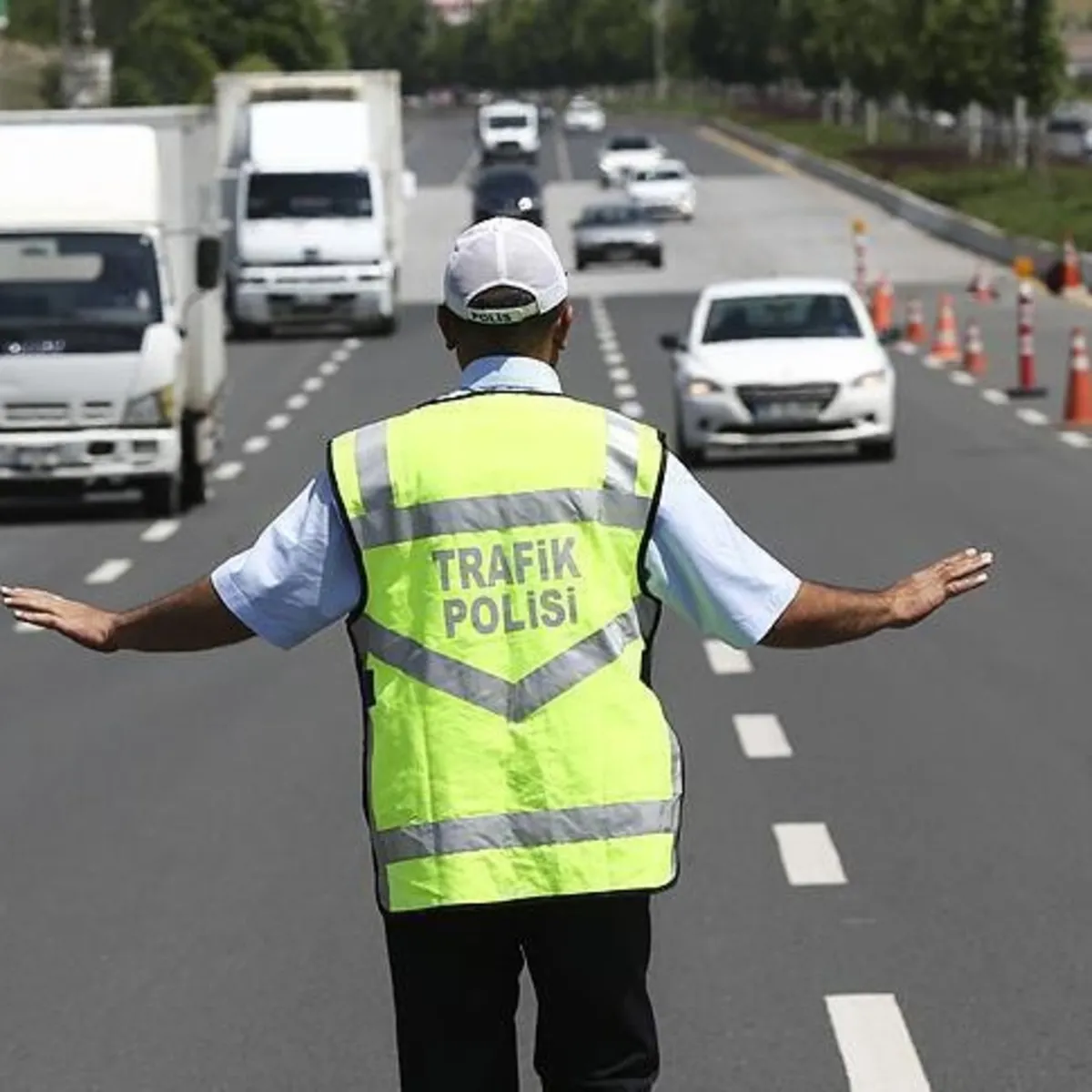İstanbul'da Pazar Günü Trafiğe Kapatılacak Yollar: Yeşilay Bisiklet Turu