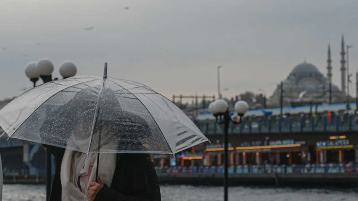 İstanbul'da Sağanak Alarmı: Meteoroloji ve Valilik Uyardı