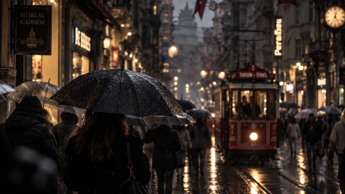 İstanbul için sağanak ve fırtına alarmı: 14 ile sarı kodlu uyarı