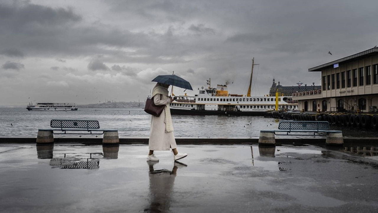 İstanbul'a sağanak yağış uyarısı: Sıcaklıklar düşüyor
