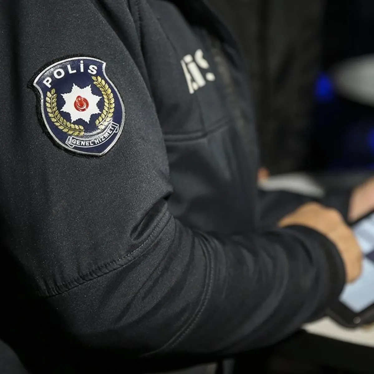 İstanbul'da Sahte Alkol ve Kaçak Tütün Operasyonu: 6 Gözaltı