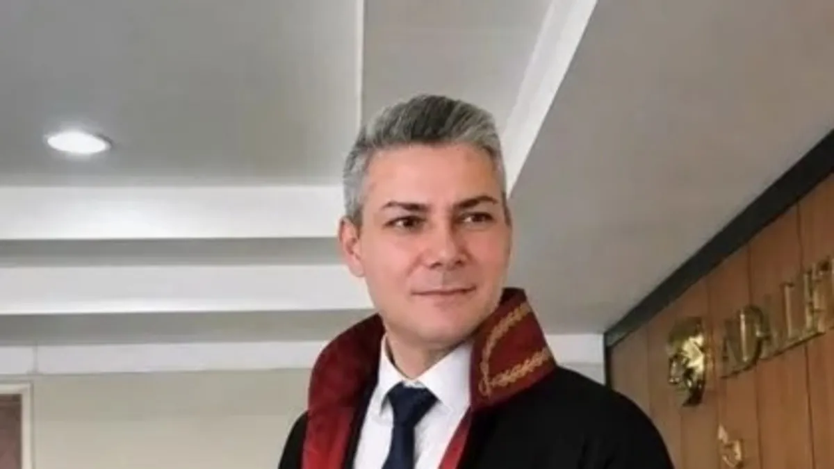 İstanbul'da sahte hakim çetesine tutuklama: Kubilay Akyol adliyeye sevk edildi