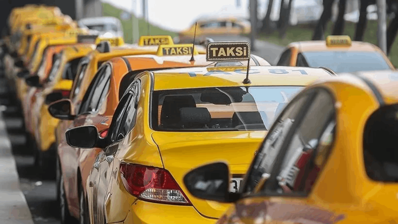 İstanbul Taksilerinde Yeni Dönem: El Sallayan Yolcu Alınmayacak