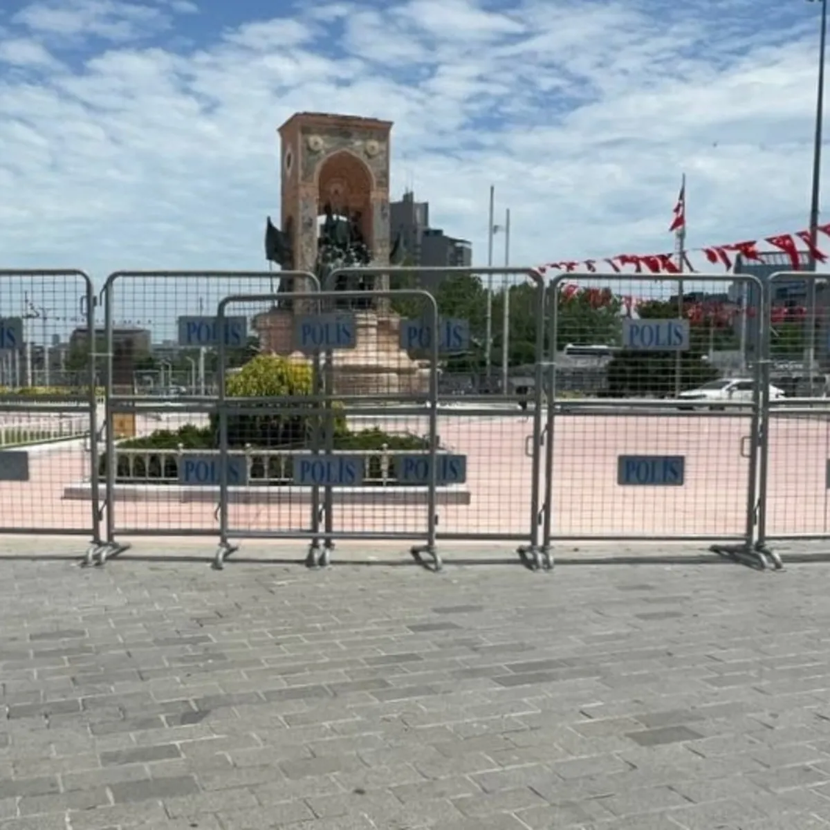 İstanbul'da Trafiğe Kapatılan Yollar ve Metro İstasyonları: 11 Mayıs 2024