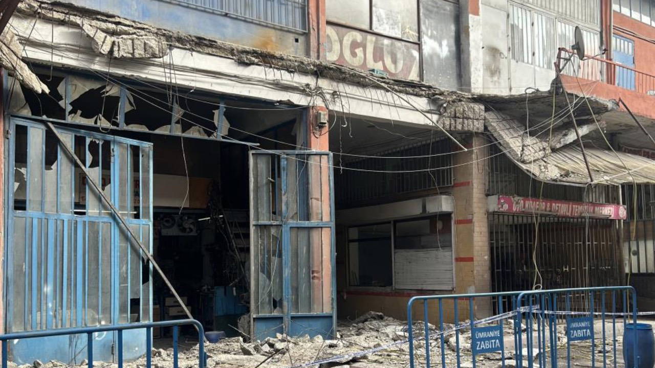 İstanbul Ümraniye'de Sanayi Sitesinde Balkon Çöktü: 3 İşçi Yaralandı