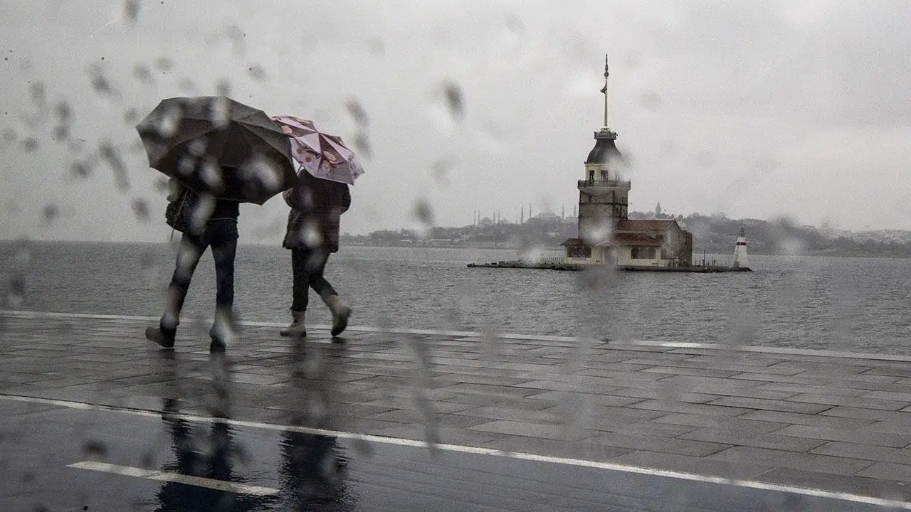 İstanbul'da Üniversitelerde Eğitime Kar Nedeniyle Ara