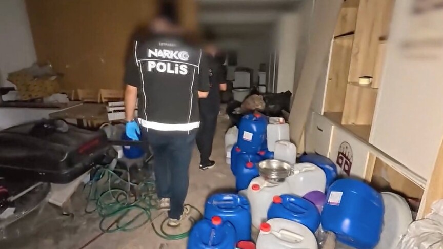 İstanbul'da rekor uyuşturucu operasyonu: 11,5 ton üretim kapasiteli ham madde ele geçirildi