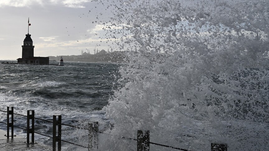 İstanbul ve Ege İçin Fırtına Uyarısı: Sağanak Kapıda