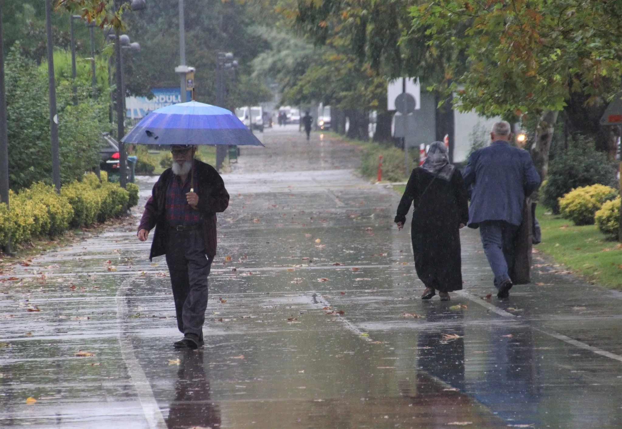 İstanbul'da Yağış Molası Bitiyor: Orta Akdeniz'den Yeni Sistem Geliyor