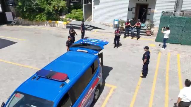 İstanbul'da zehir tacirlerine darbe: 257 bin 850 hap ele geçirildi